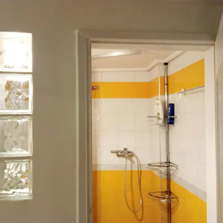 Vintage سالونيك